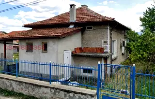 Къща в с. Волуяк