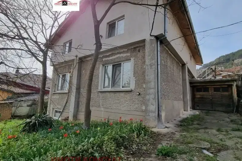 Къща във Велико Търново, Асенов