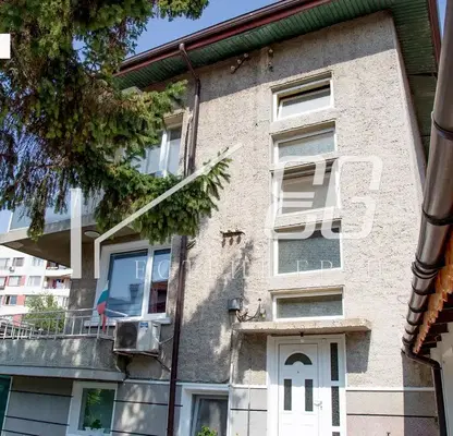 Photo 3 — House in Varna, Asparuhovo