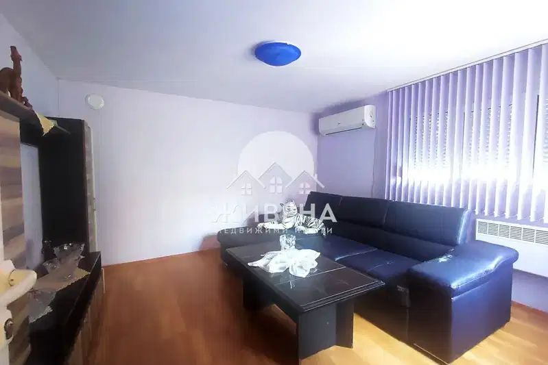 Къща във Варна, Автогара