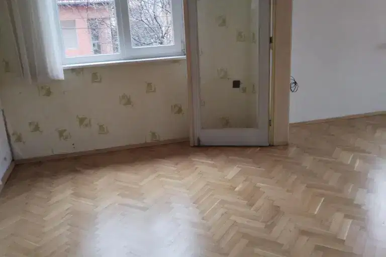 Къща в Стара Загора, Аязмото
