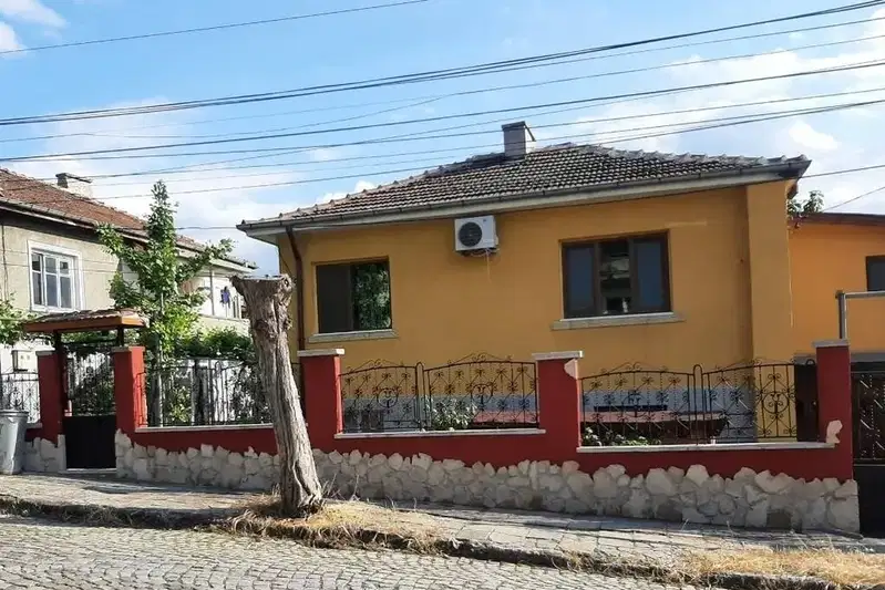 Къща в Кърджали, Байкал