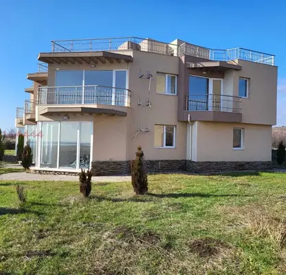 Photo 2 — House in Burgas, Banevo