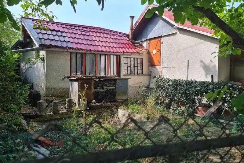 House in Ruse, Basarbovo