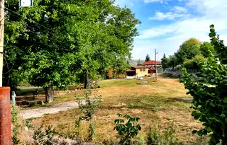 Къща в Перник, Бела вода