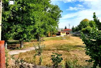 Къща в Перник, Бела вода