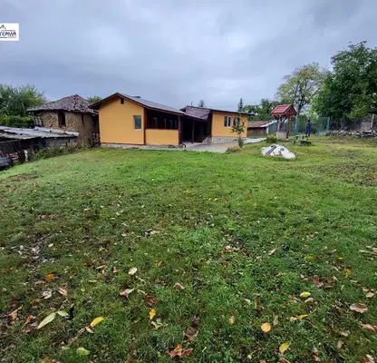 Photo 2 — House in Pernik, Bela Voda
