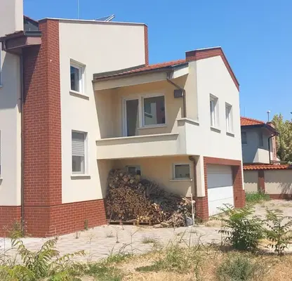 Photo 4 — House in Plovdiv, Belomorski