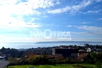 Къща във Варна, Бриз