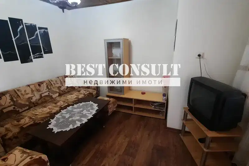 House in Ruse, Centralen Koop. Pazar