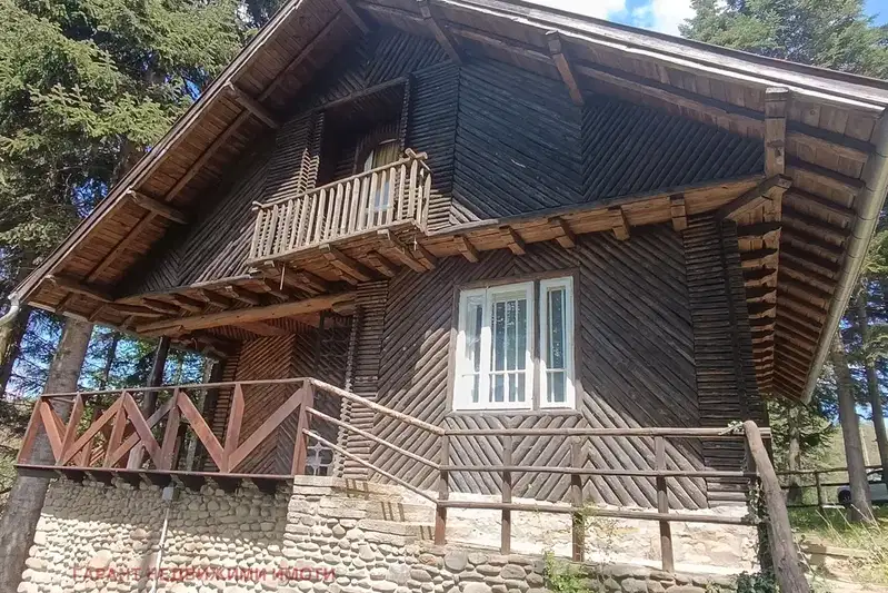 Къща в Габрово, Център