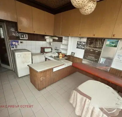 Photo 4 — House in Ruse, Centyr