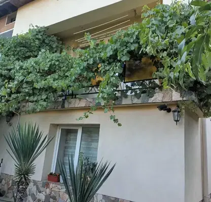 Photo 2 — House in Pernik, Centyr