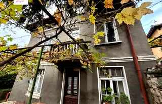Къща в Габрово, Център