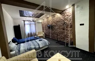 Къща в Пловдив, Център
