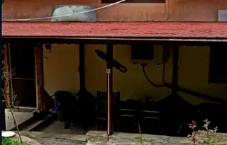Къща в Перник, Център