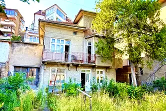 Къща във Велико Търново, Център