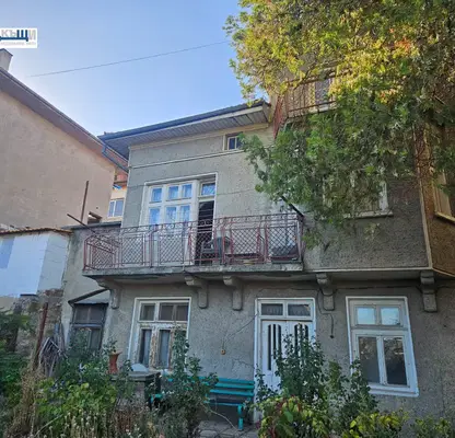 Photo 2 — House in Veliko Tyrnovo, Centyr