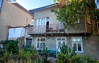 Къща във Велико Търново, Център