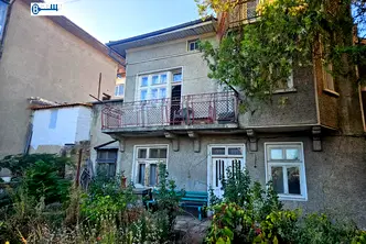 Къща във Велико Търново, Център