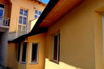 Къща във Враца, Център