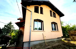 Къща в Габрово, с. Орловци, Център