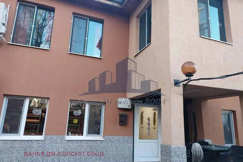 House in Shumen, Centyr