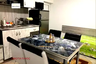 Къща в Шумен, Център