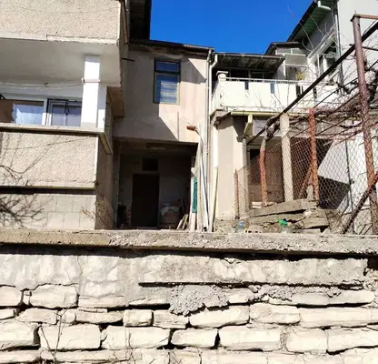 Photo 2 — House in Veliko Tyrnovo, Centyr