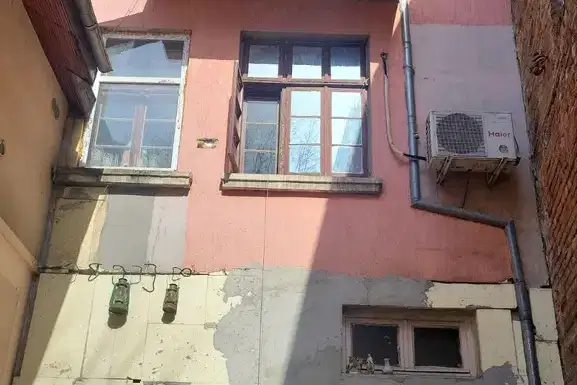 Къща в Русе, Център