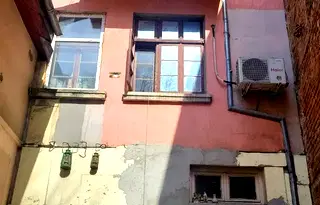 Къща в Русе, Център
