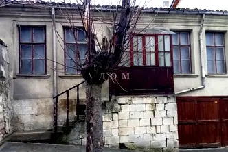 Къща в Шумен, Център