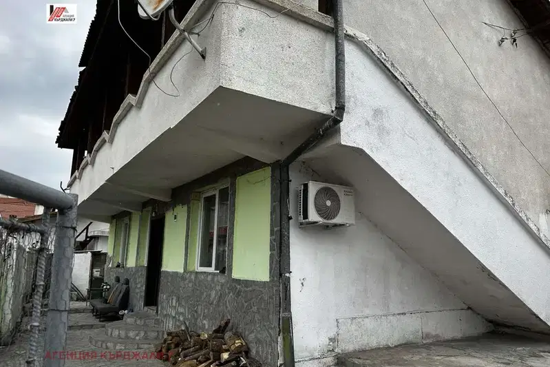 House in Kyrdjali, Centyr