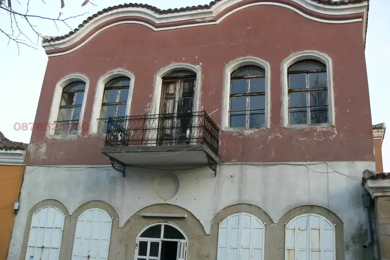 Къща в Сливен, Център