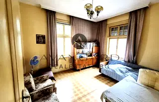 Къща в Пловдив, Център
