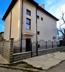 Къща във Враца, Център