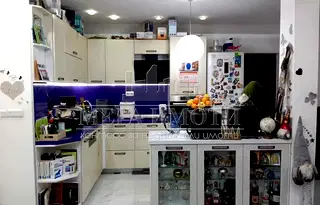 Къща в Сливен, Център