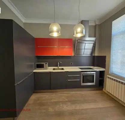 Photo 2 — House in Plovdiv, Centyr