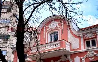 Къща в Сливен, Център