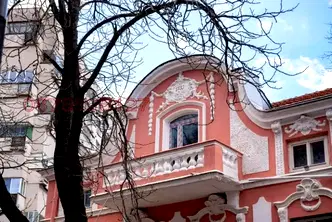 Къща в Сливен, Център