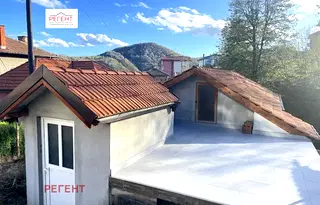 Къща в Габрово, Център