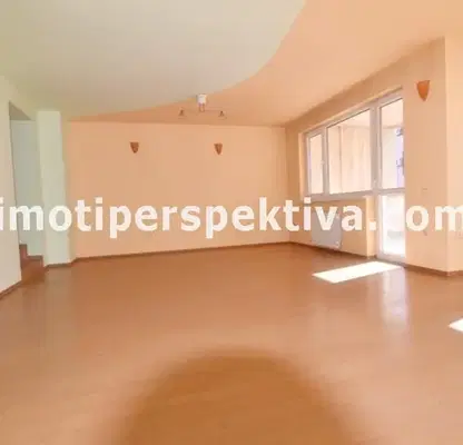 Photo 2 — House in Plovdiv, Centyr