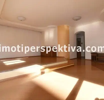 Photo 3 — House in Plovdiv, Centyr