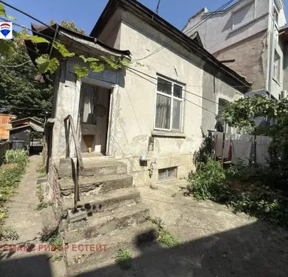 Photo 3 — House in Ruse, Centyr