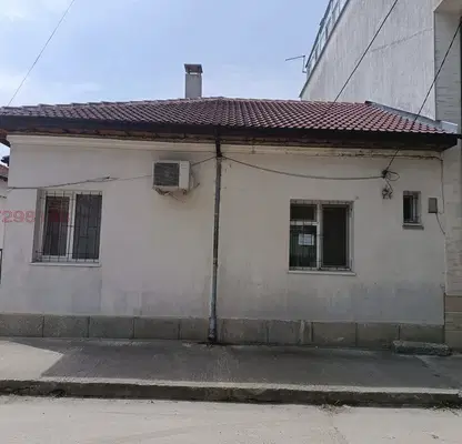 Photo 2 — House in Dobrich, Centyr