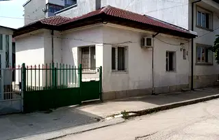 Къща в Добрич, Център