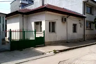 Къща в Добрич, Център