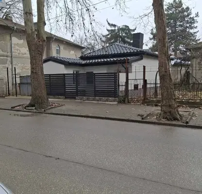 Photo 2 — House in Dobrich, Centyr