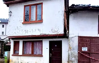 Къща в Габрово, Център