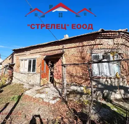 Photo 2 — House with 2 entrances in the centre of Dobrich with 290 sq m yard